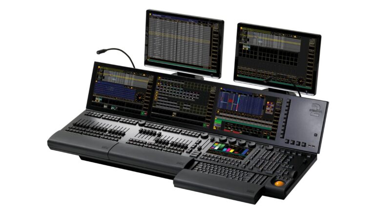 Console de lumière MA Lighting grandMA2 full-size vue de face